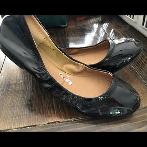 Report scrunch flats NEVER WORN